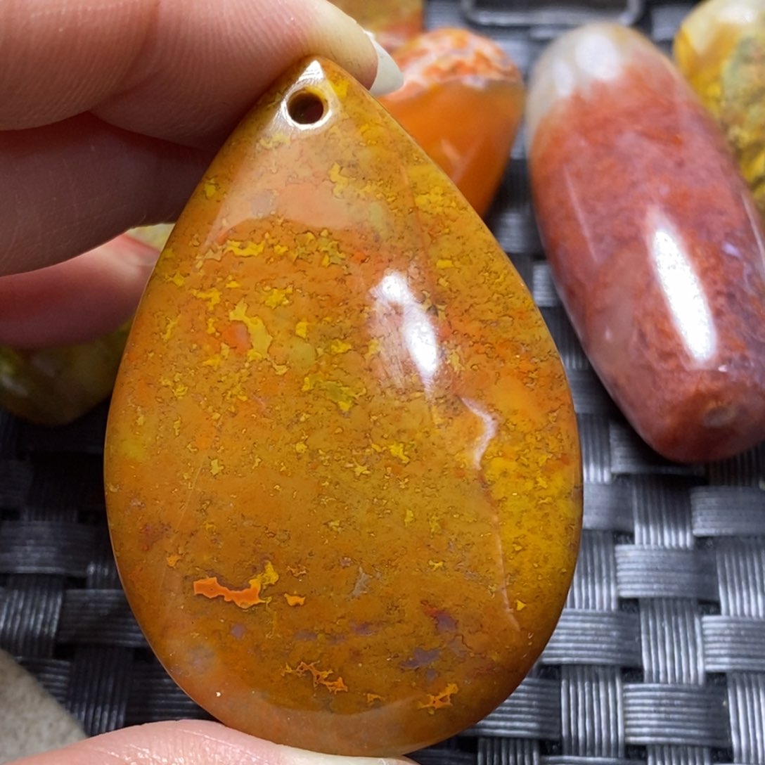 玛瑙/玉髓颈饰未镶嵌