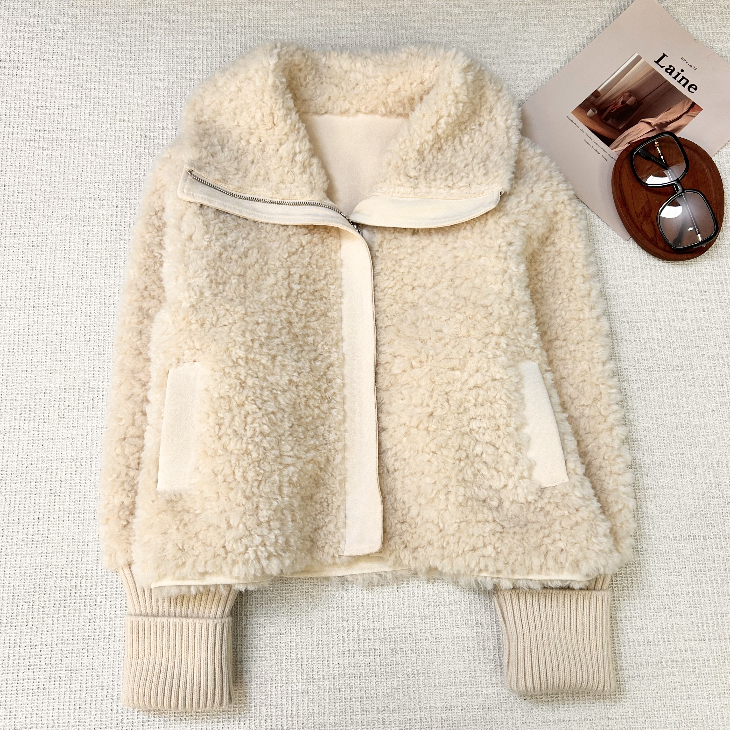 【叶子服饰】冬季新款卷卷毛翻领短外套99032