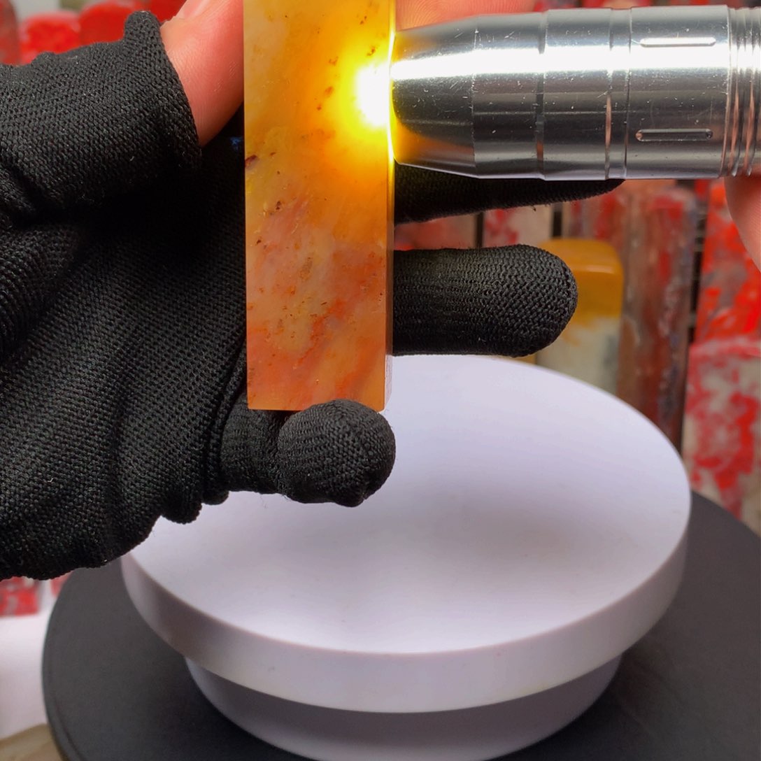 昌化石田黄冻红花印章