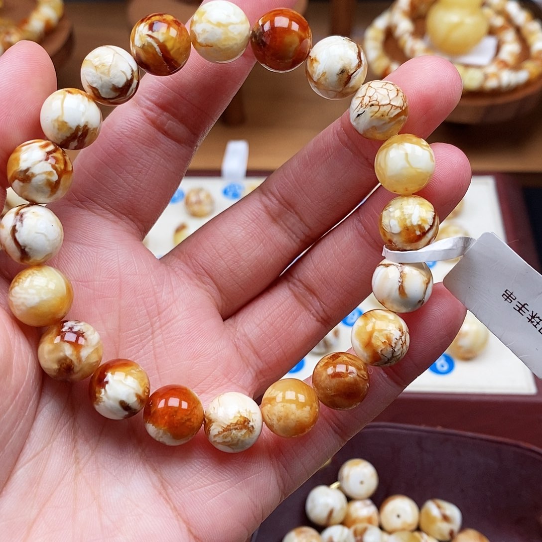 琥珀未镶嵌裸石蜜蜡