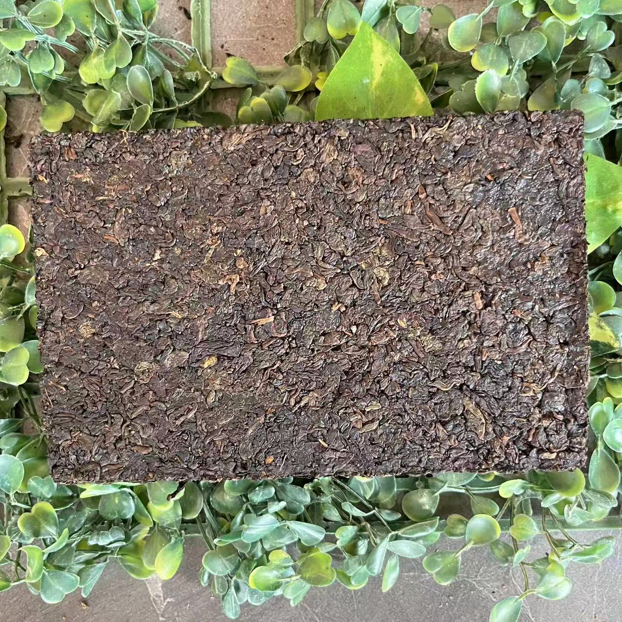 雨腾古茶  ”G一 特T铁”Y圣老铁150g/砖（12月27）