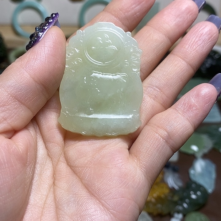 蛇纹石玉吊坠未镶嵌
