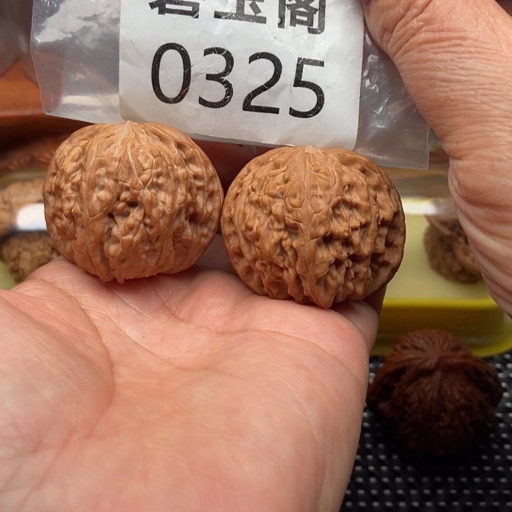 文玩核桃吊坠磨盘全品43