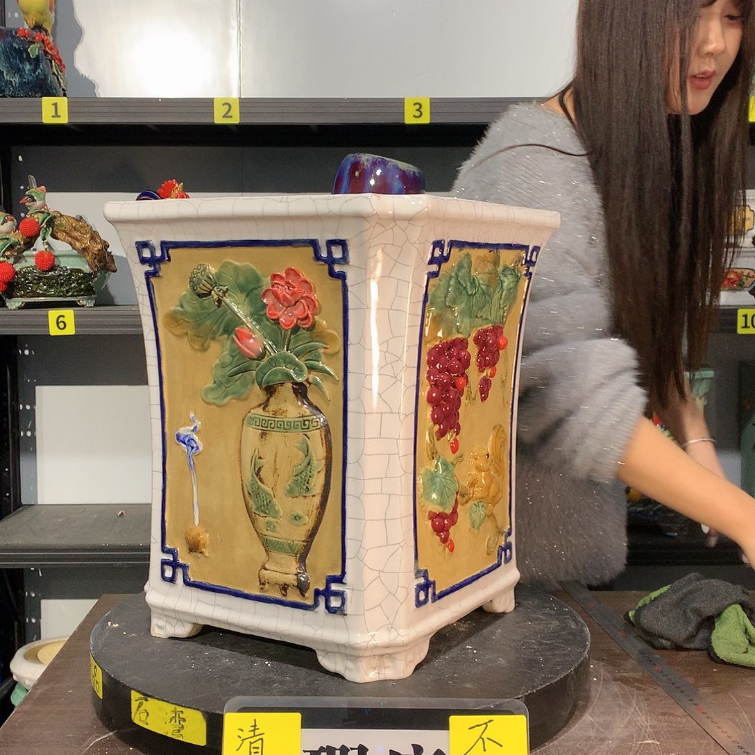 读***你高温烧制石湾盆瑕疵