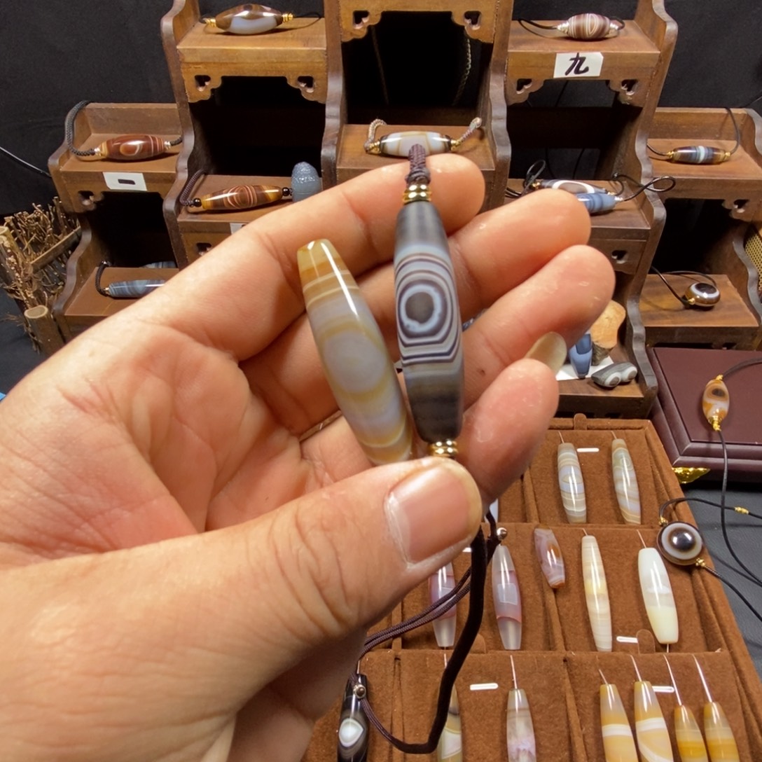 爱***安玛瑙/玉髓未镶嵌颈饰