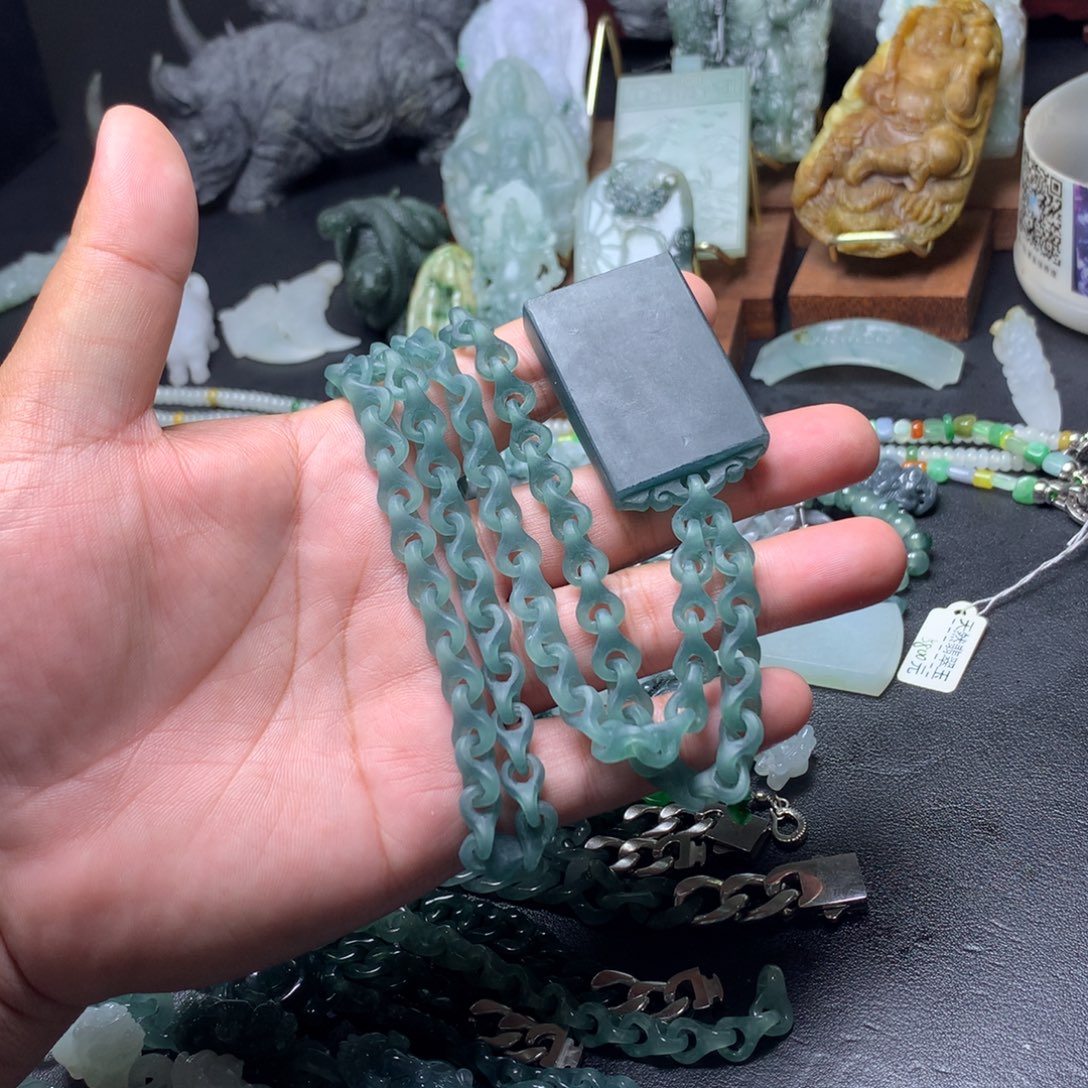 火***男定制翡翠未镶嵌翡翠