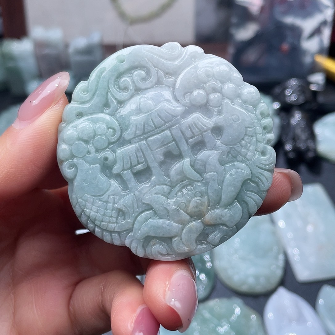 翡翠未镶嵌颈饰翡翠