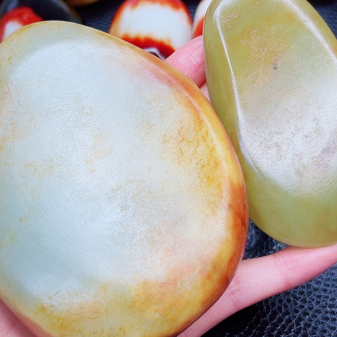 南***)和田玉未镶嵌挂件