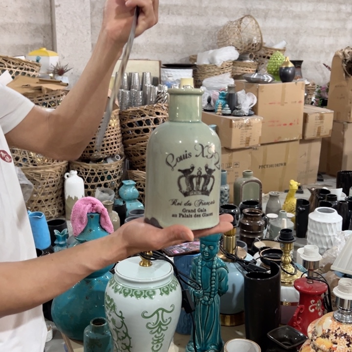 瓶高度4厘米口径4厘米微瑕捡漏