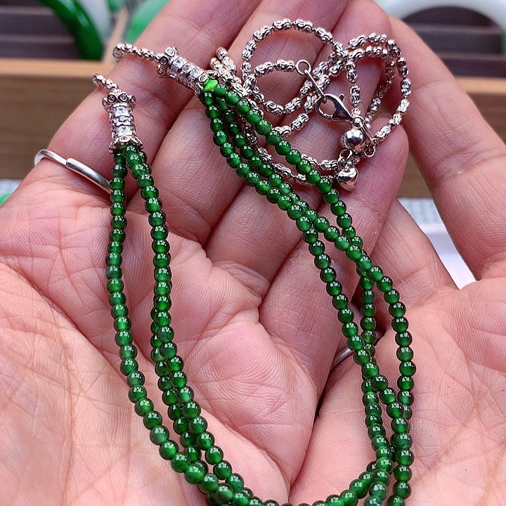 翡翠颈饰银S925镶嵌翡翠