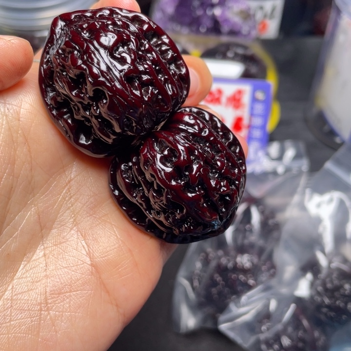 文玩核桃把件三角白