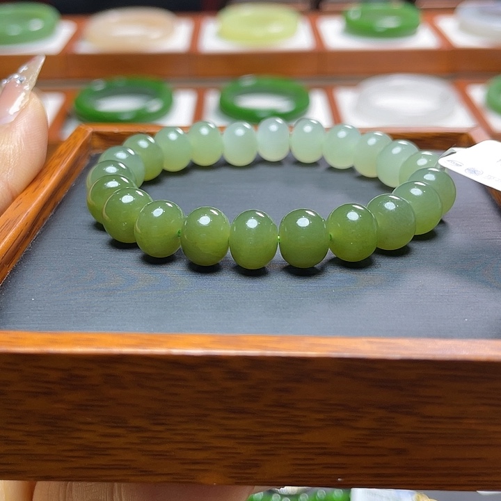和田玉手串未镶嵌