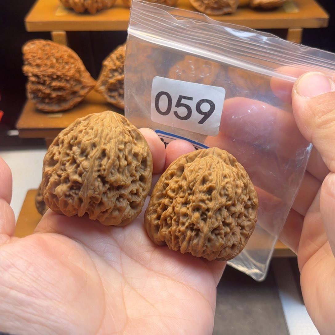 吊坠文玩核桃对歪42