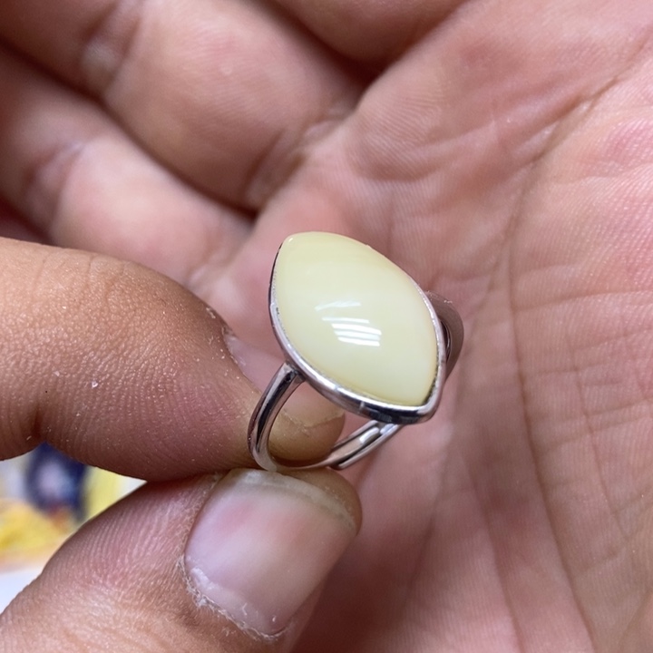 蜜蜡银S925镶嵌裸石戒指