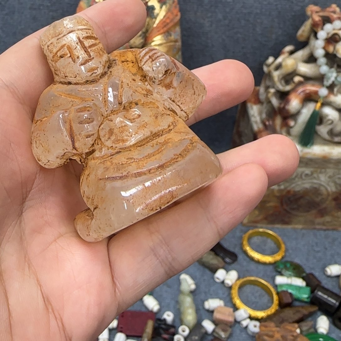 未镶嵌和田玉（糖玉）挂件