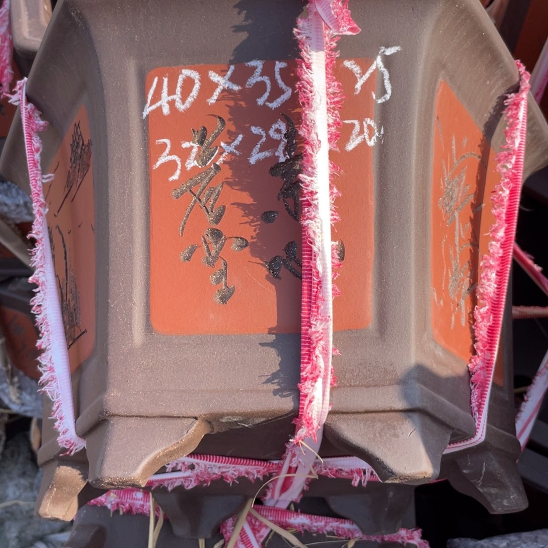 紫砂六角一组两只大小各一