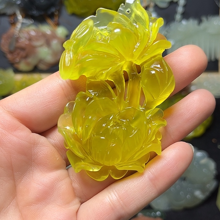未镶嵌蛇纹石玉颈饰