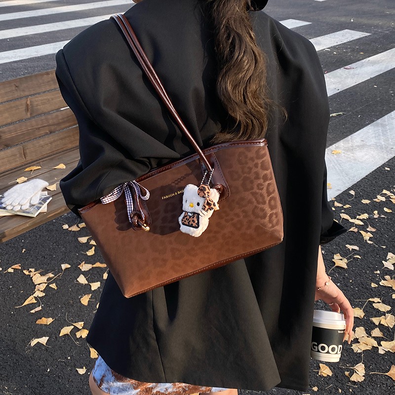 8任选2个可爱萌系休闲包包