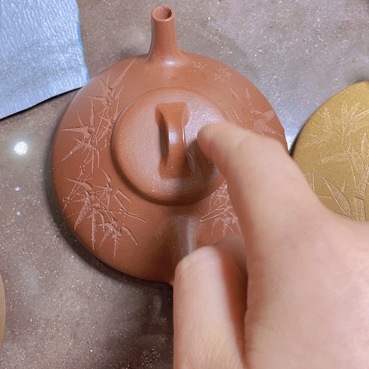 紫砂茶壶处理一把