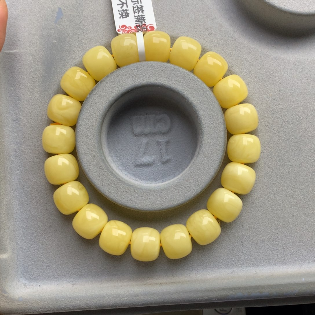 蜜蜡珠宝奇石未镶嵌