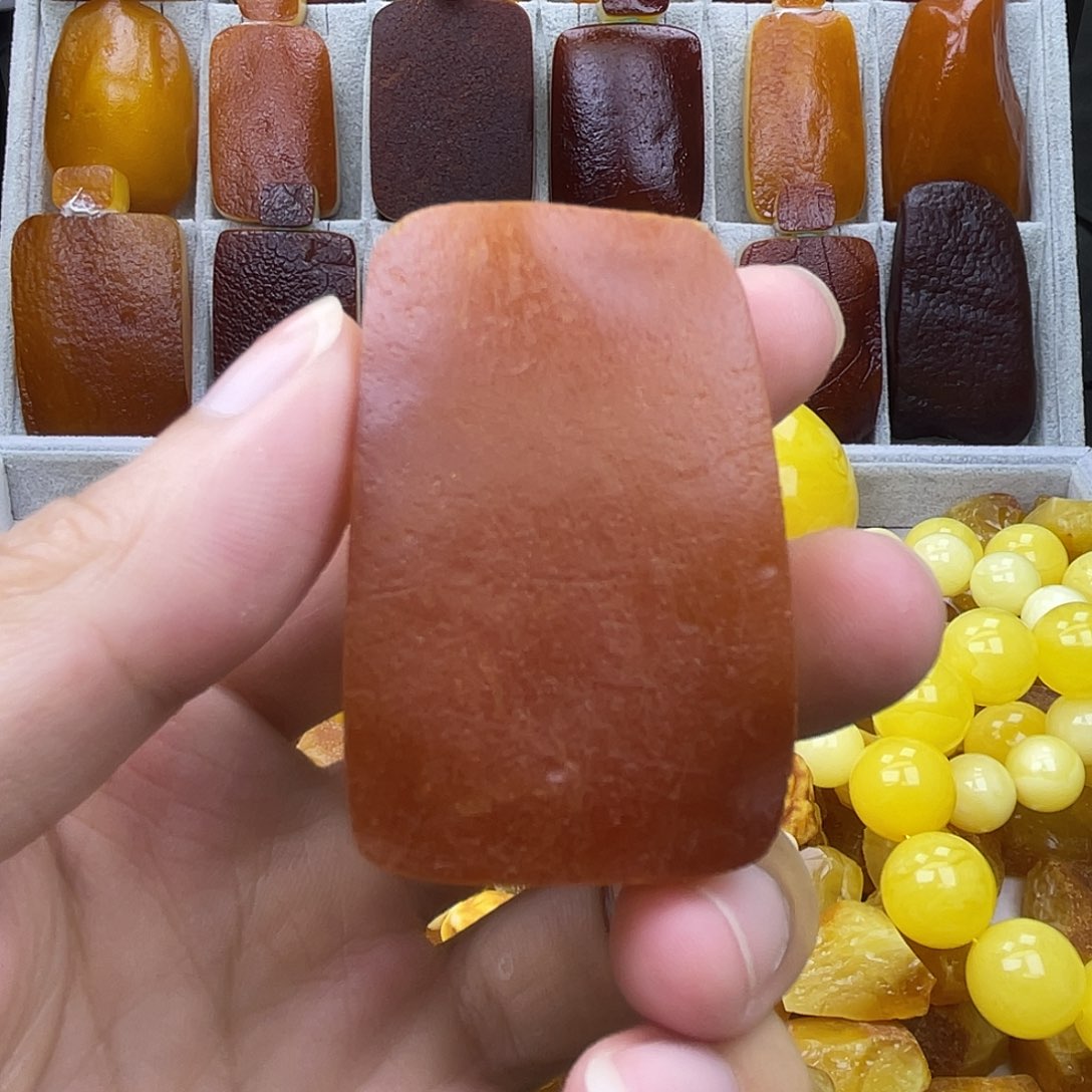 定制蜜蜡未镶嵌牌子