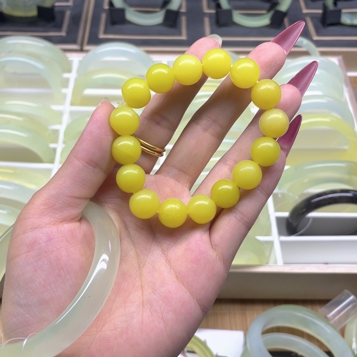 蛇纹石玉手镯未镶嵌y**n