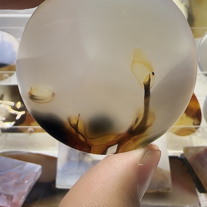 玛瑙/玉髓未镶嵌珠宝奇石