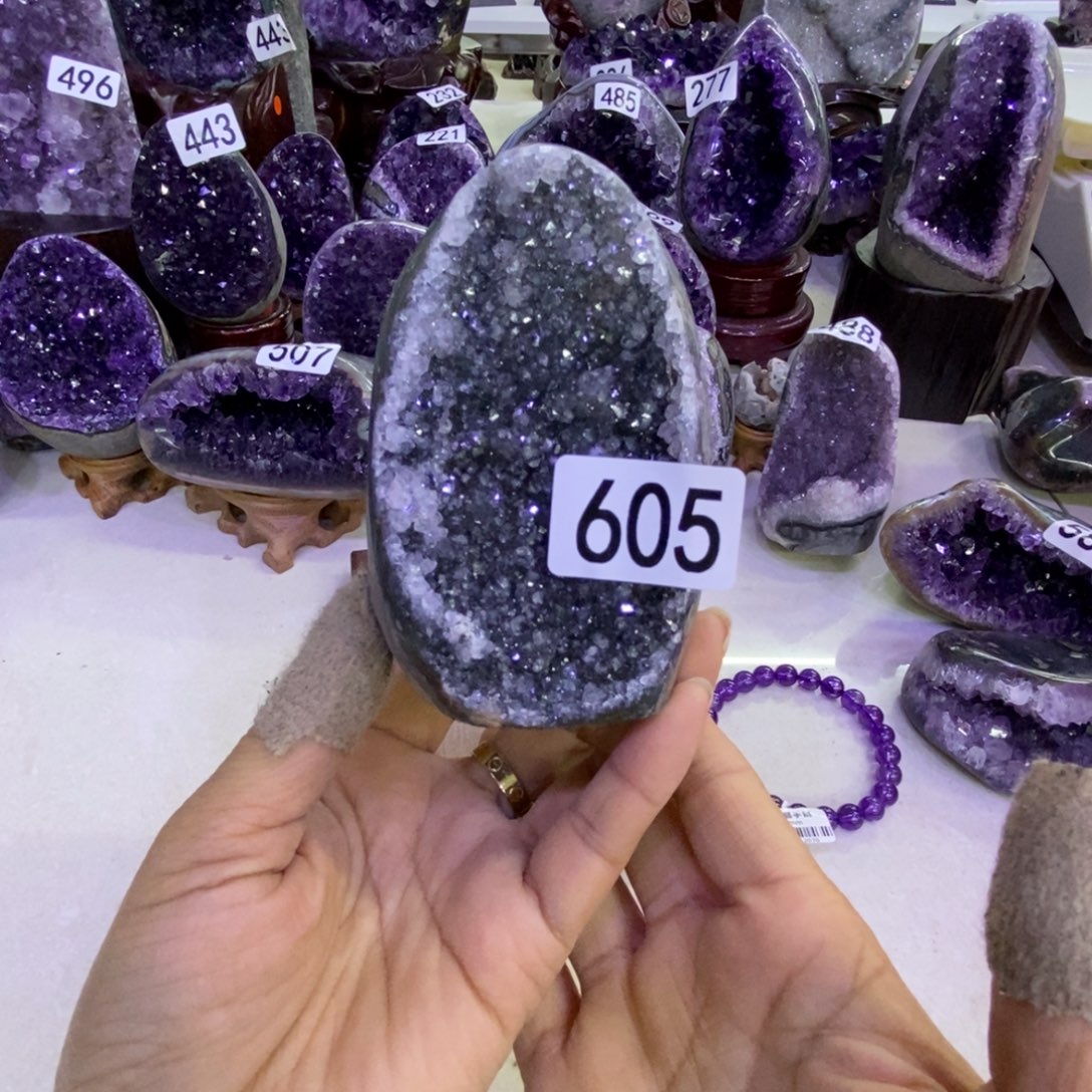 水晶大型摆件（非配饰）未镶嵌