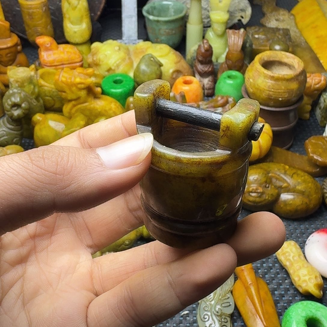 白玉菩提吊坠。。。