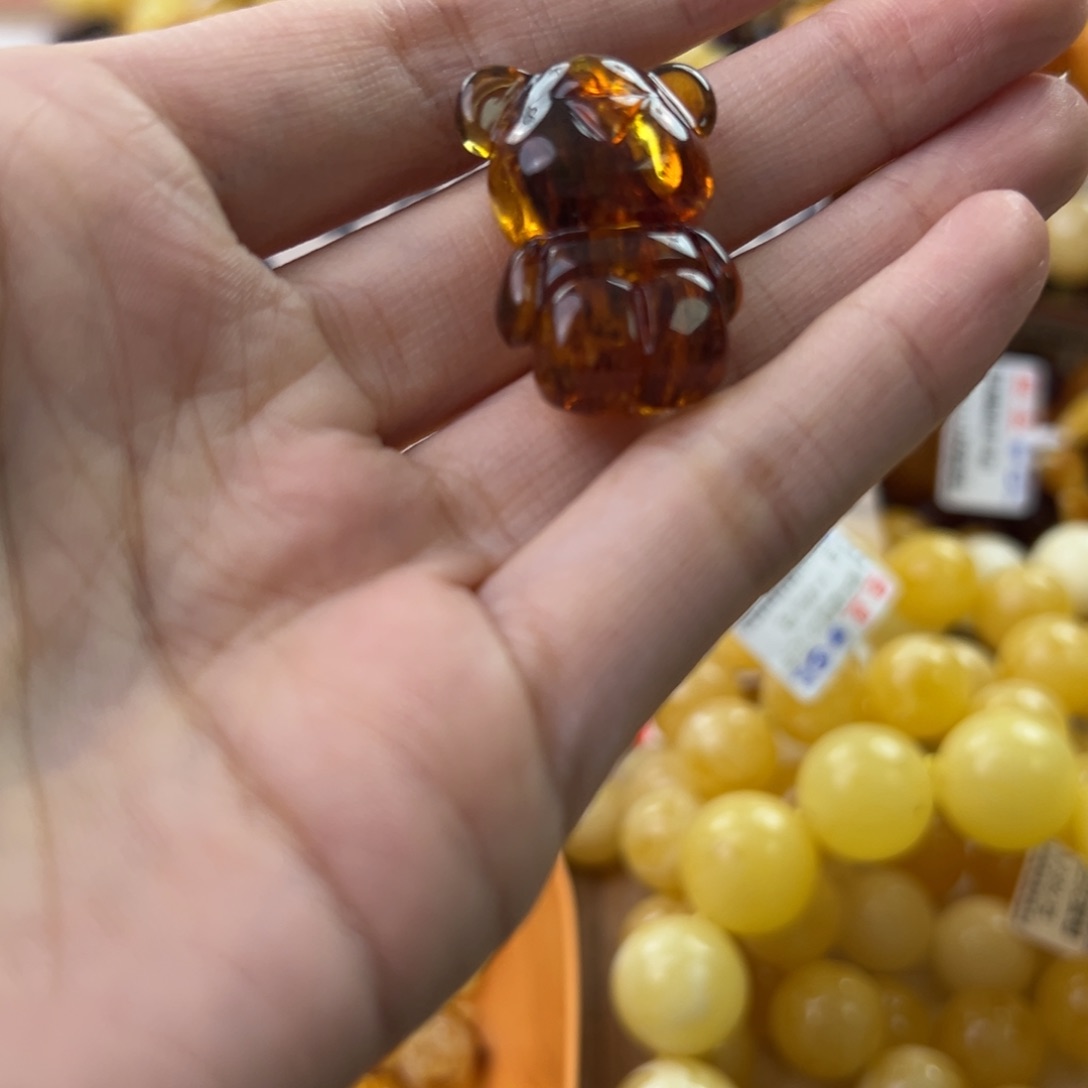 琥珀珠宝奇石未镶嵌