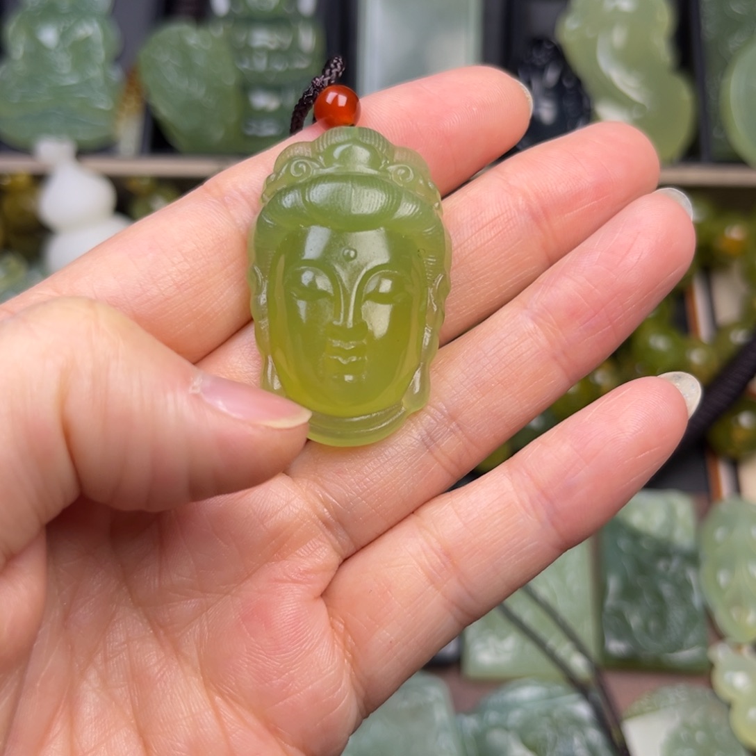 蛇纹石玉未镶嵌吊坠(赠链)
