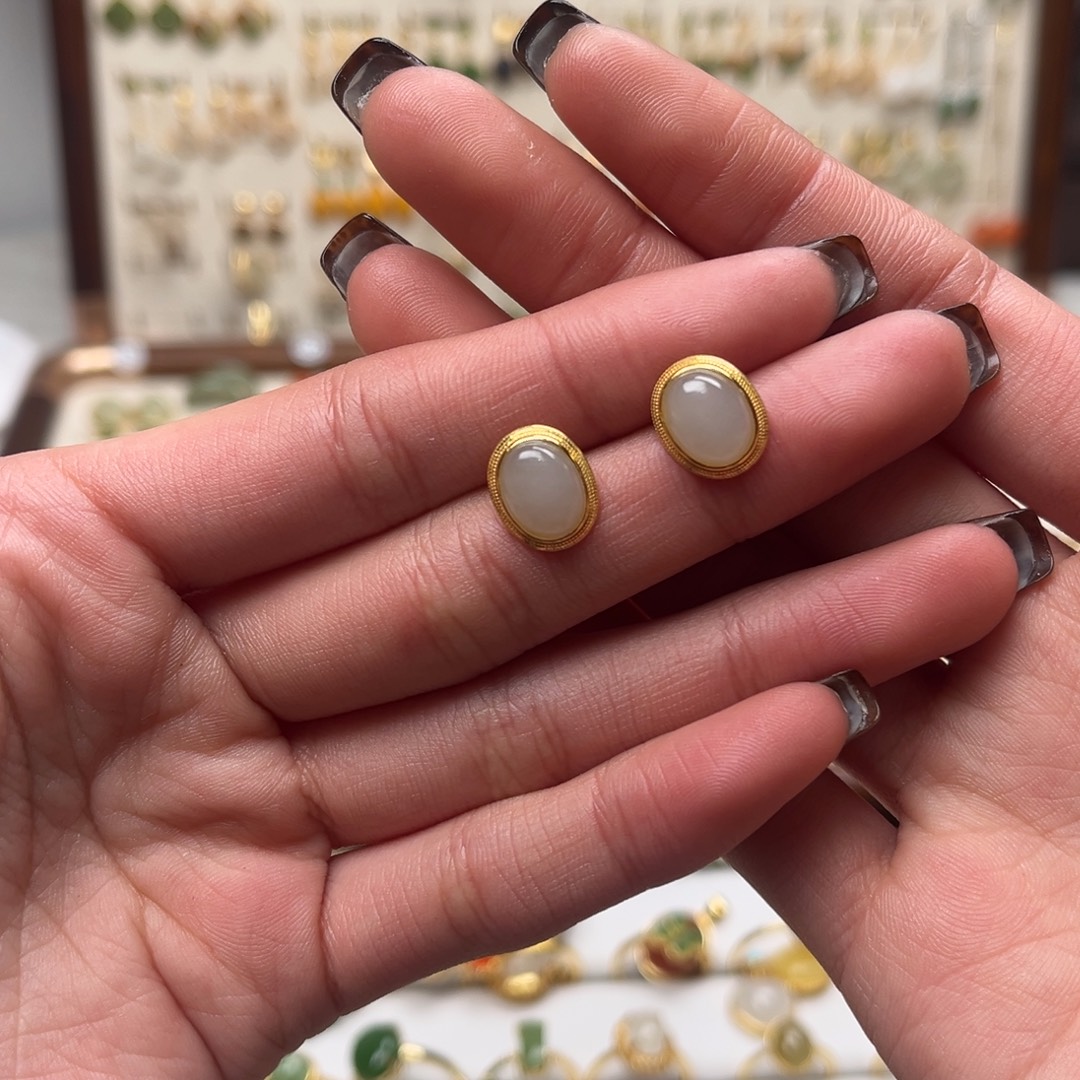 和田玉银S925镀金镶嵌耳坠