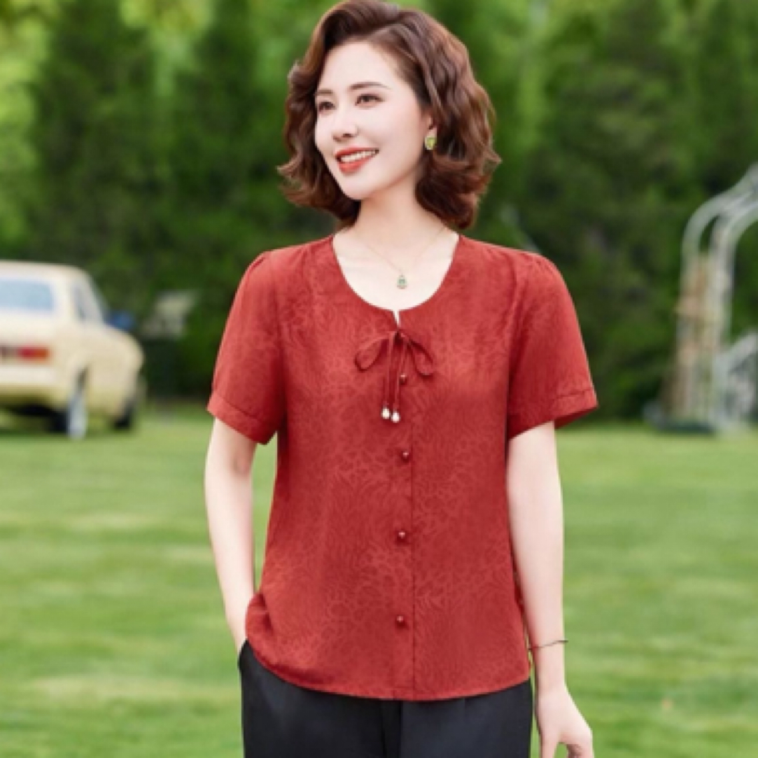 1015款 新款显瘦妈妈装（心）