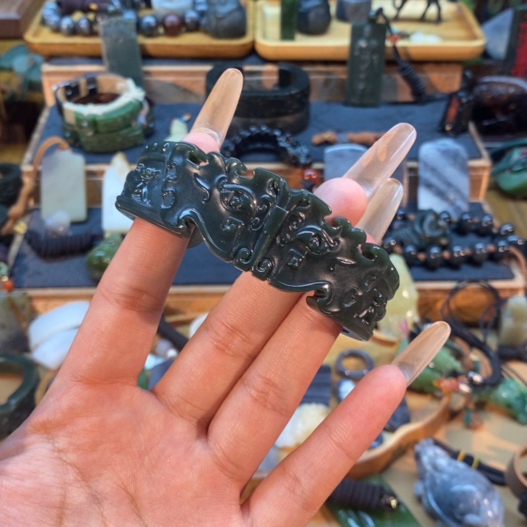 颈饰未镶嵌和田玉用*