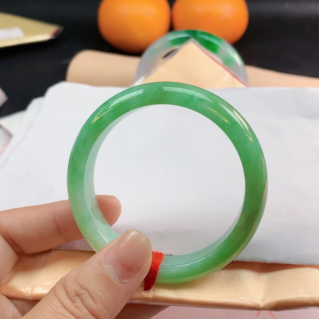 翡翠手镯未镶嵌52圈1546