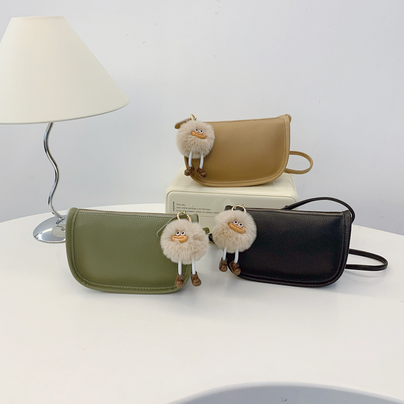 【现货现发】宽18*13*8新款2025时尚百搭饺子包信封包ins小包包女款