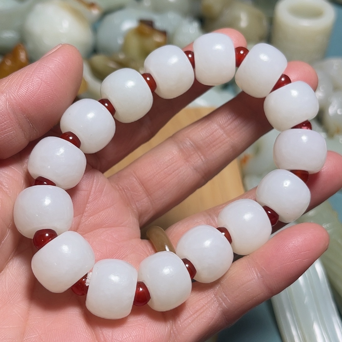 和田玉（糖玉）未镶嵌挂件