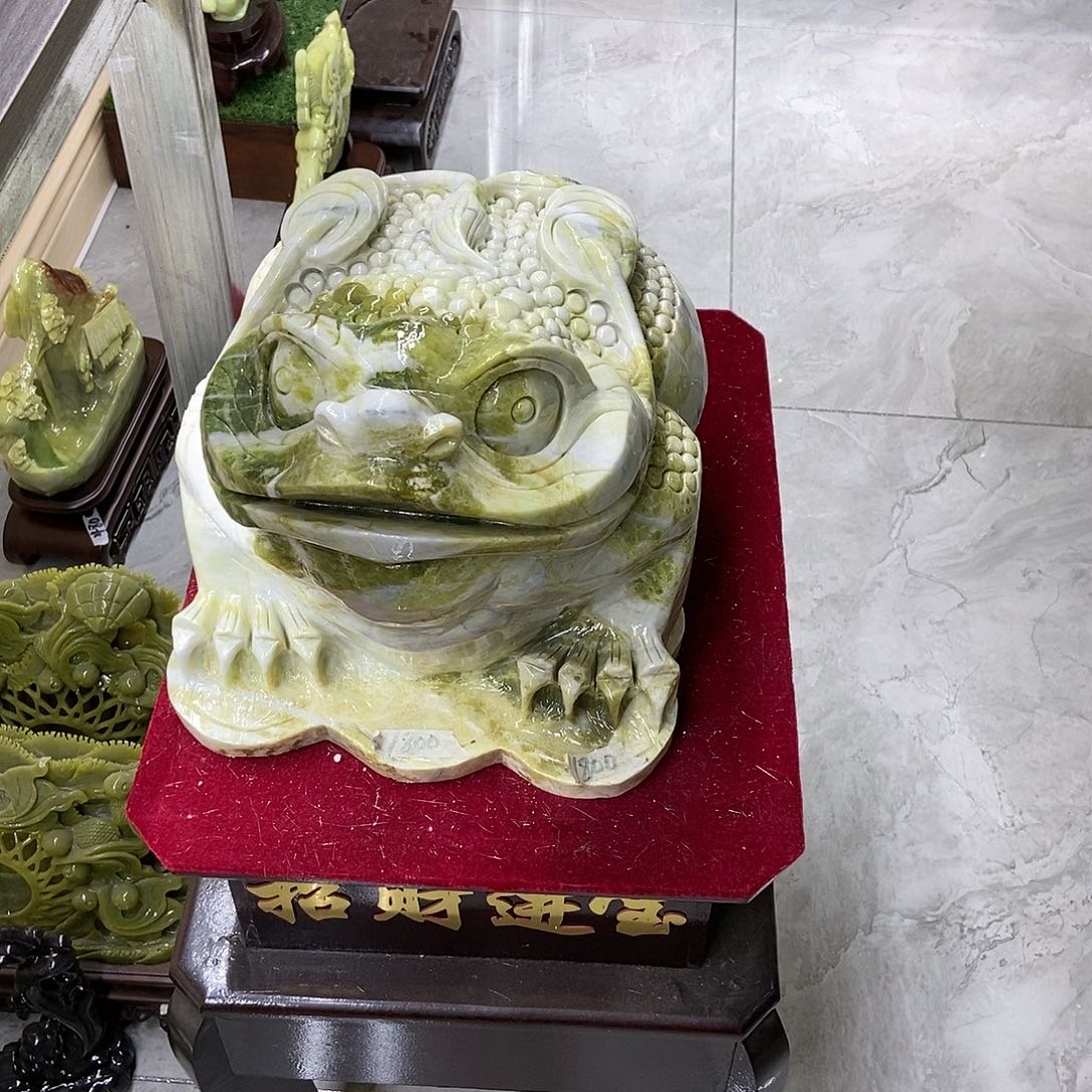 【闪购商品】玉用****0家居摆件