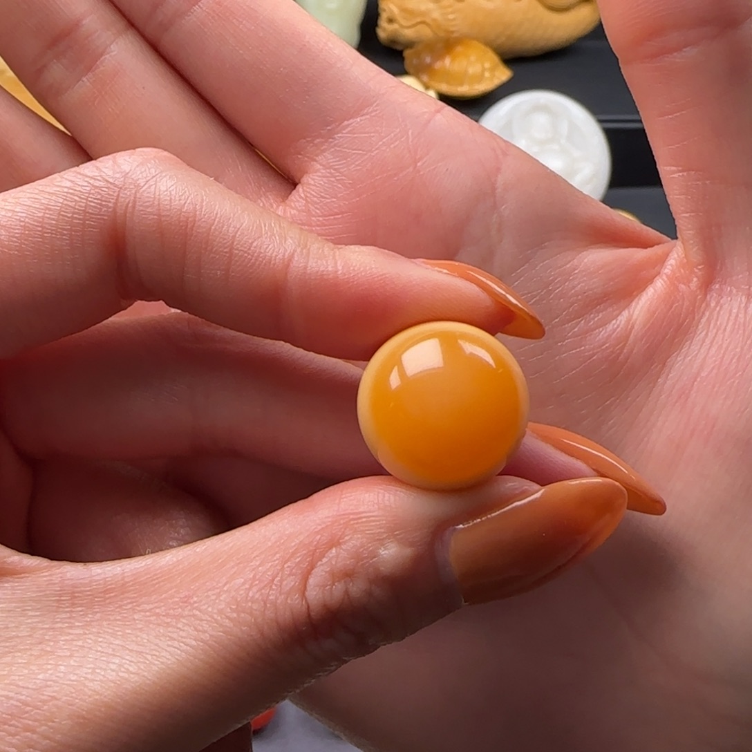 佳***）石英质玉（缅黄）未镶嵌配饰