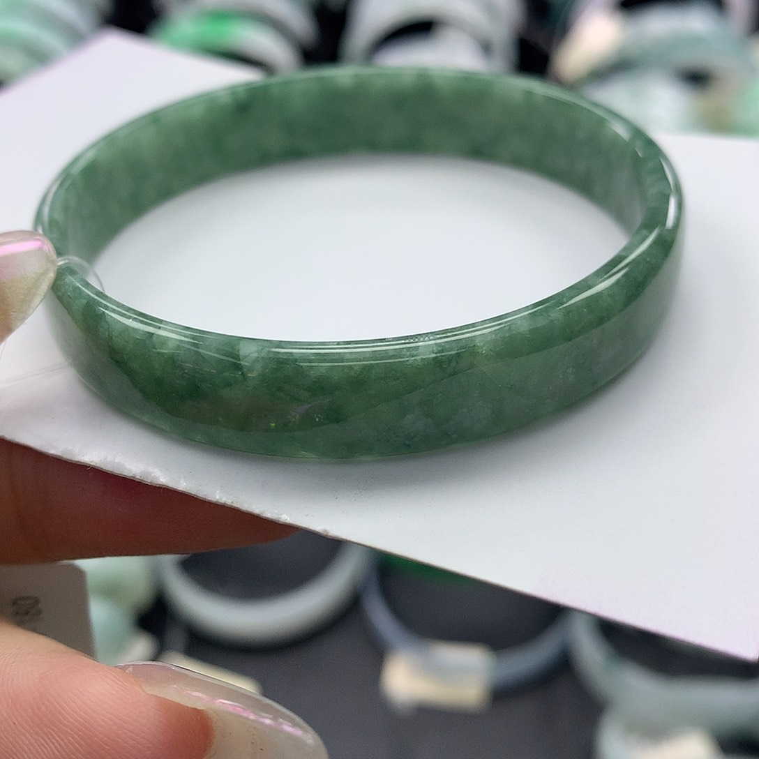 未镶嵌手镯翡翠公主