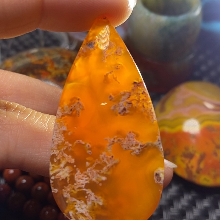 玛瑙/玉髓颈饰未镶嵌