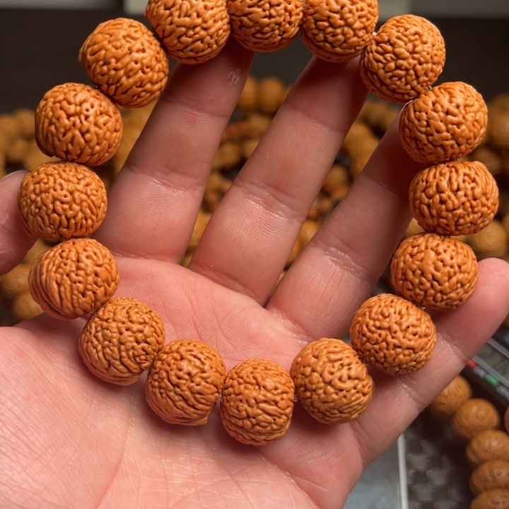 桃核手串龙鳞苹果