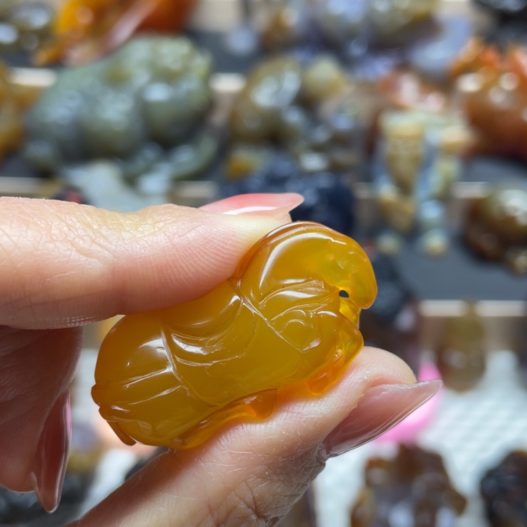 用***8玛瑙/玉髓未镶嵌玛瑙