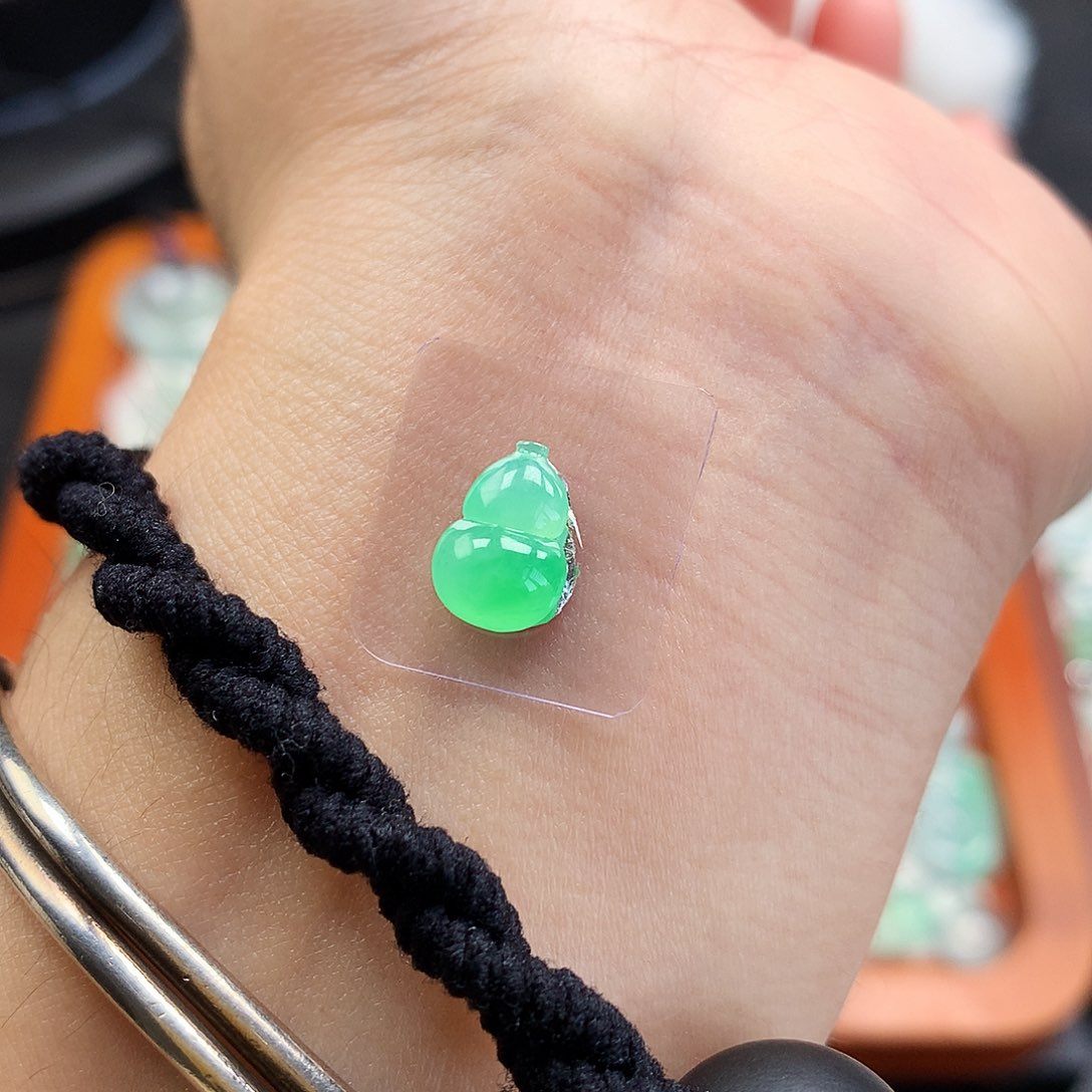 吊坠(不含链)未镶嵌翡翠葫芦