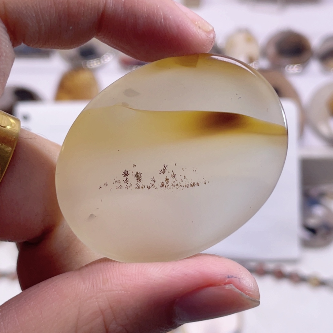 玛瑙/玉髓未镶嵌珠宝奇石