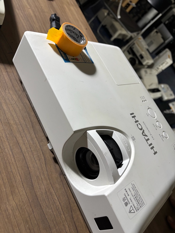 9新 HITACHI/日立 二手 日立投影仪 运费自理
