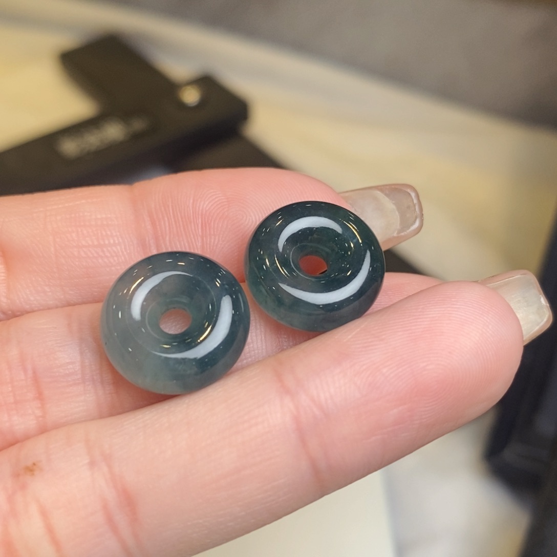 翡翠耳饰未镶嵌甜甜圈