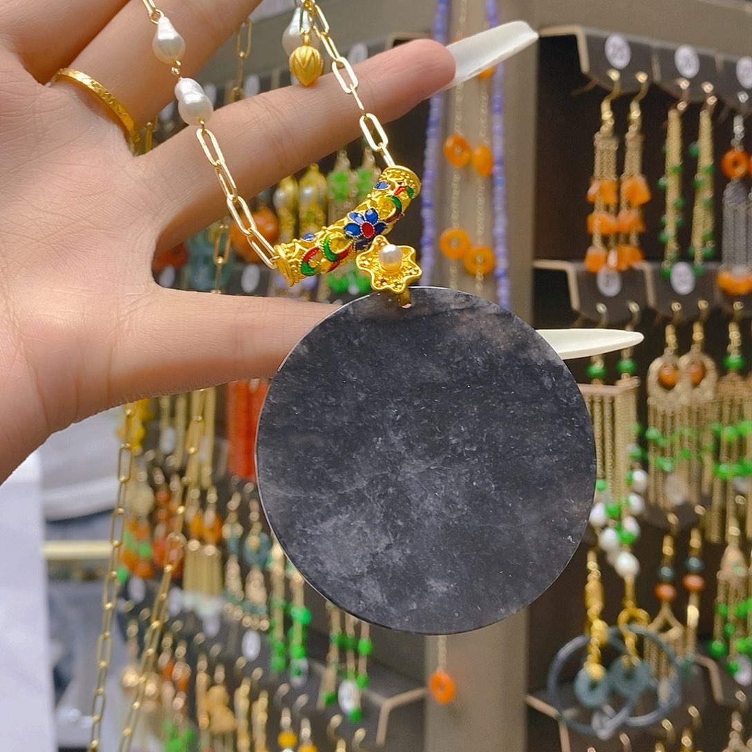 翡翠合金耳饰翡翠