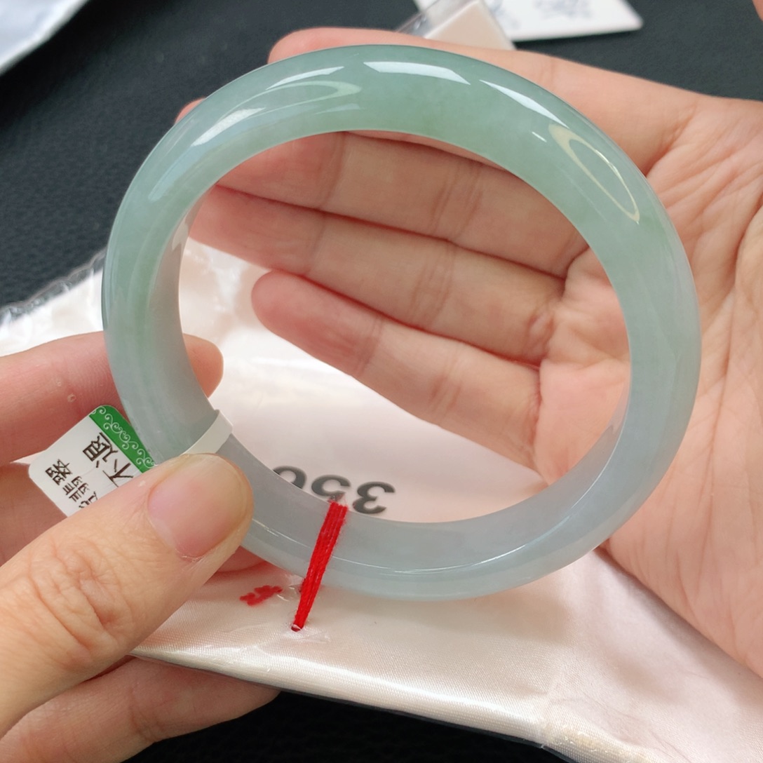 翡翠手镯未镶嵌小**圆缅甸62