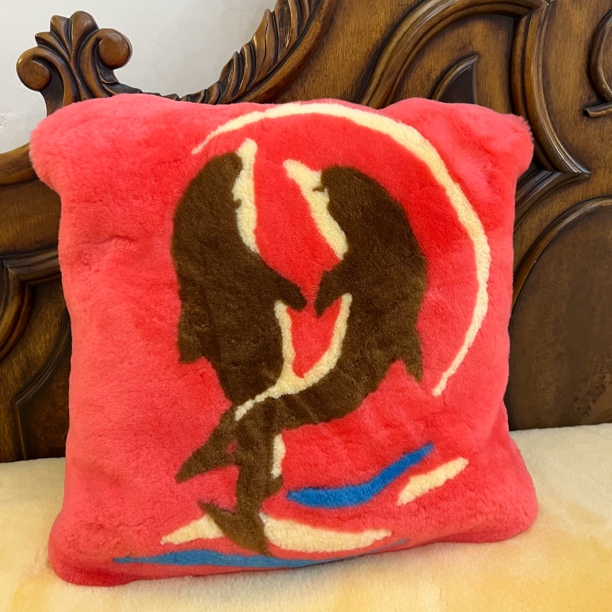 澳洲羊皮毛卧室一体抱枕靠枕北欧风网红靠垫百搭，整皮制做。含芯